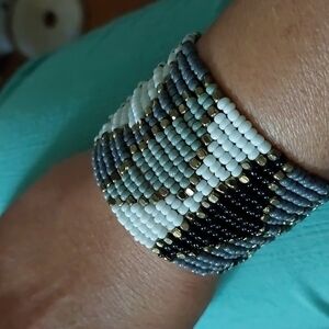 Vintage* Multi-coloured Beaded Cuff Bracelet